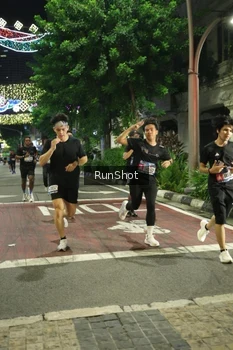 Runner Photo 4206245