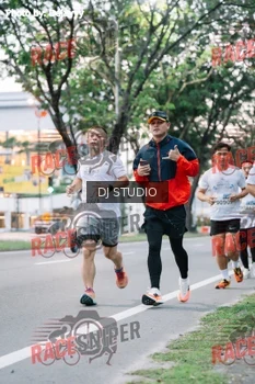 Runner Photo 420625