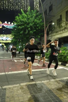 Runner Photo 4206262