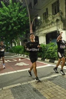 Runner Photo 4206310