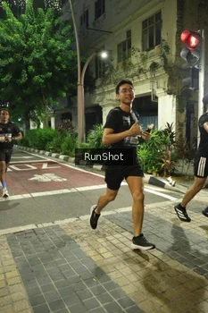 Runner Photo 4206315