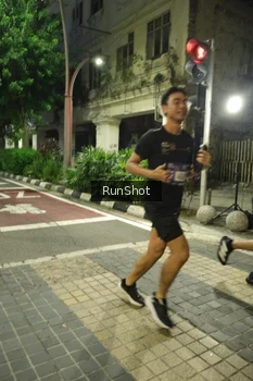 Runner Photo 4206322