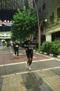 Runner Photo 4206327