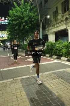 Runner Photo 4206332