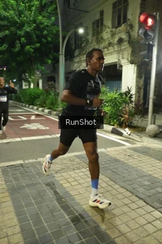 Runner Photo 4206342