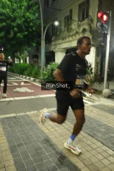 Runner Photo 4206345