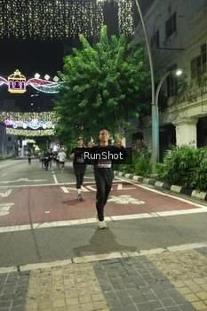 Runner Photo 4206347