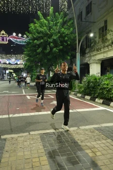 Runner Photo 4206360