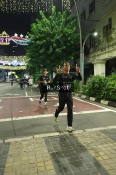 Runner Photo 4206361