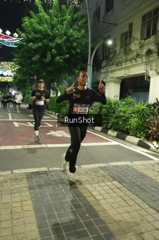 Runner Photo 4206364