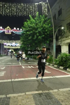 Runner Photo 4206371
