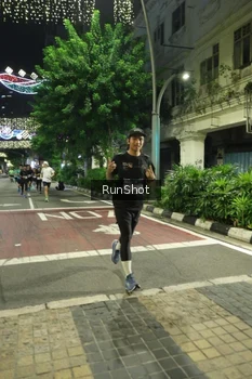 Runner Photo 4206375