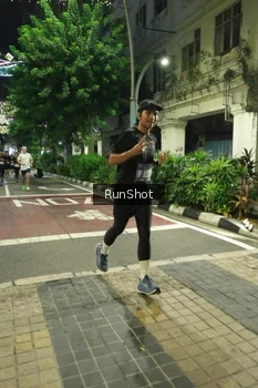 Runner Photo 4206386