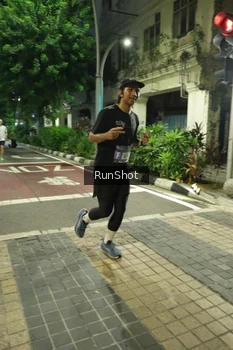 Runner Photo 4206394