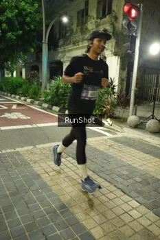 Runner Photo 4206397