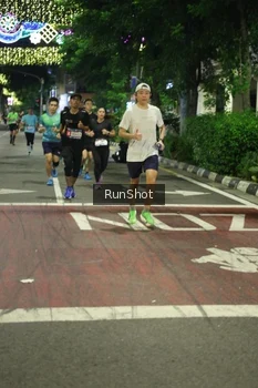 Runner Photo 4206407