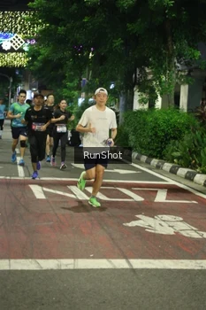 Runner Photo 4206414