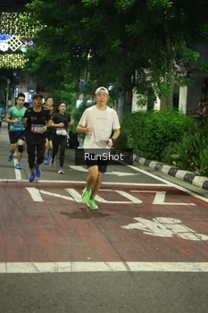 Runner Photo 4206416
