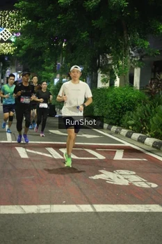 Runner Photo 4206418