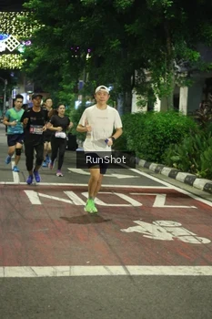 Runner Photo 4206419