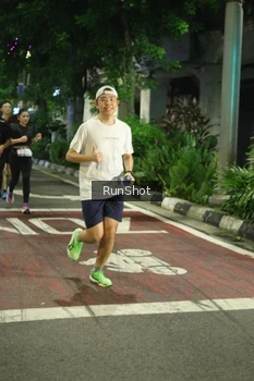Runner Photo 4206425