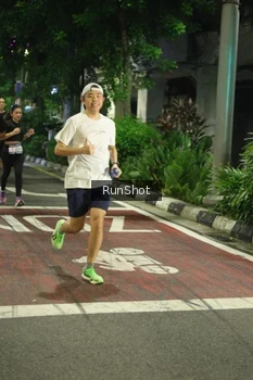 Runner Photo 4206427
