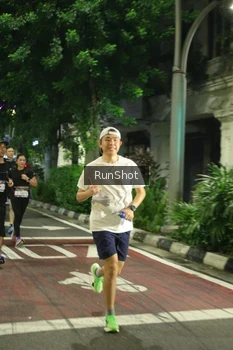 Runner Photo 4206429