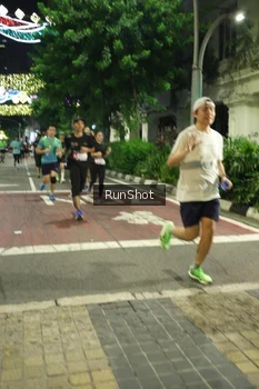 Runner Photo 4206433