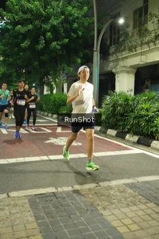 Runner Photo 4206435