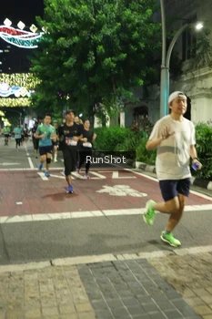 Runner Photo 4206436