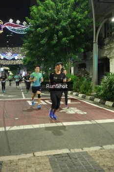 Runner Photo 4206446