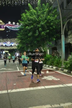 Runner Photo 4206447
