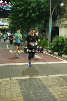 Runner Photo 4206452