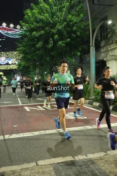 Runner Photo 4206456