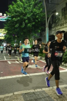 Runner Photo 4206457