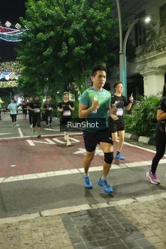 Runner Photo 4206462