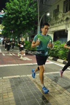 Runner Photo 4206469