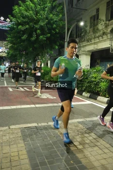 Runner Photo 4206470