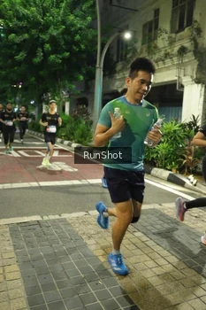 Runner Photo 4206477