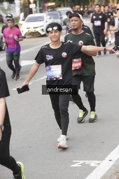 Runner Photo 4206485