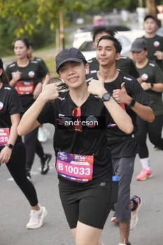 Runner Photo 4206499