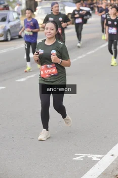 Runner Photo 4206501