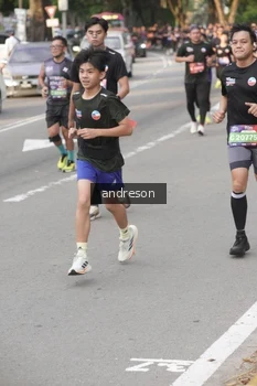 Runner Photo 4206508