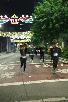 Runner Photo 4206514