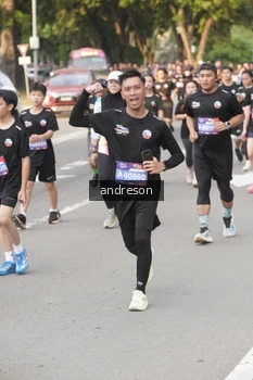 Runner Photo 4206524