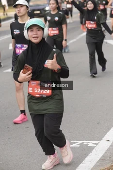 Runner Photo 4206537