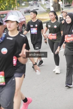 Runner Photo 4206538