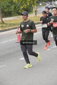 Runner Photo 4206544
