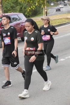 Runner Photo 4206547