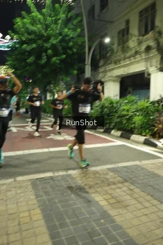 Runner Photo 4206555